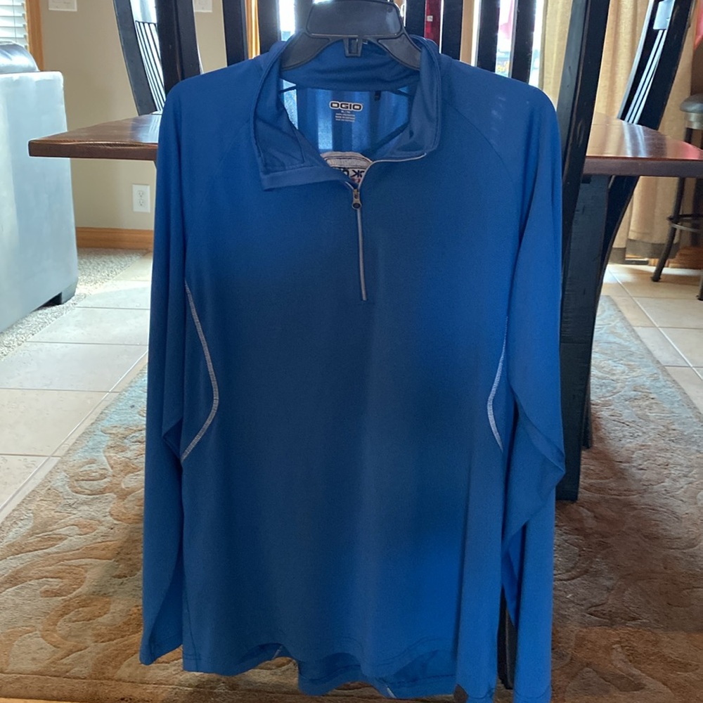 Freightliner zip up